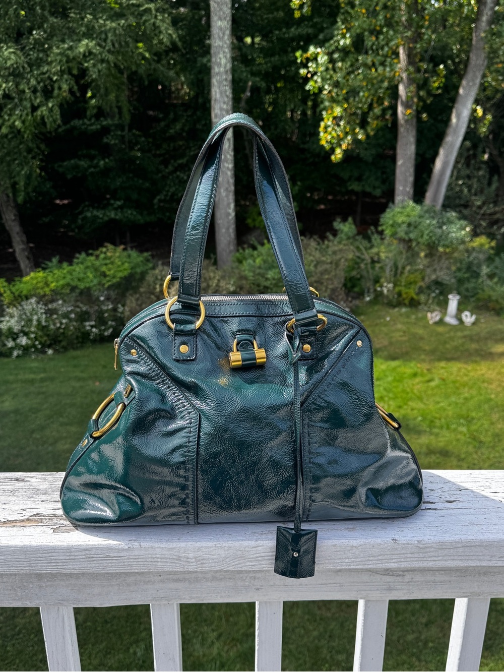 Vintage Yves Saint Laurent Muse glossy dark green patent leather Bag